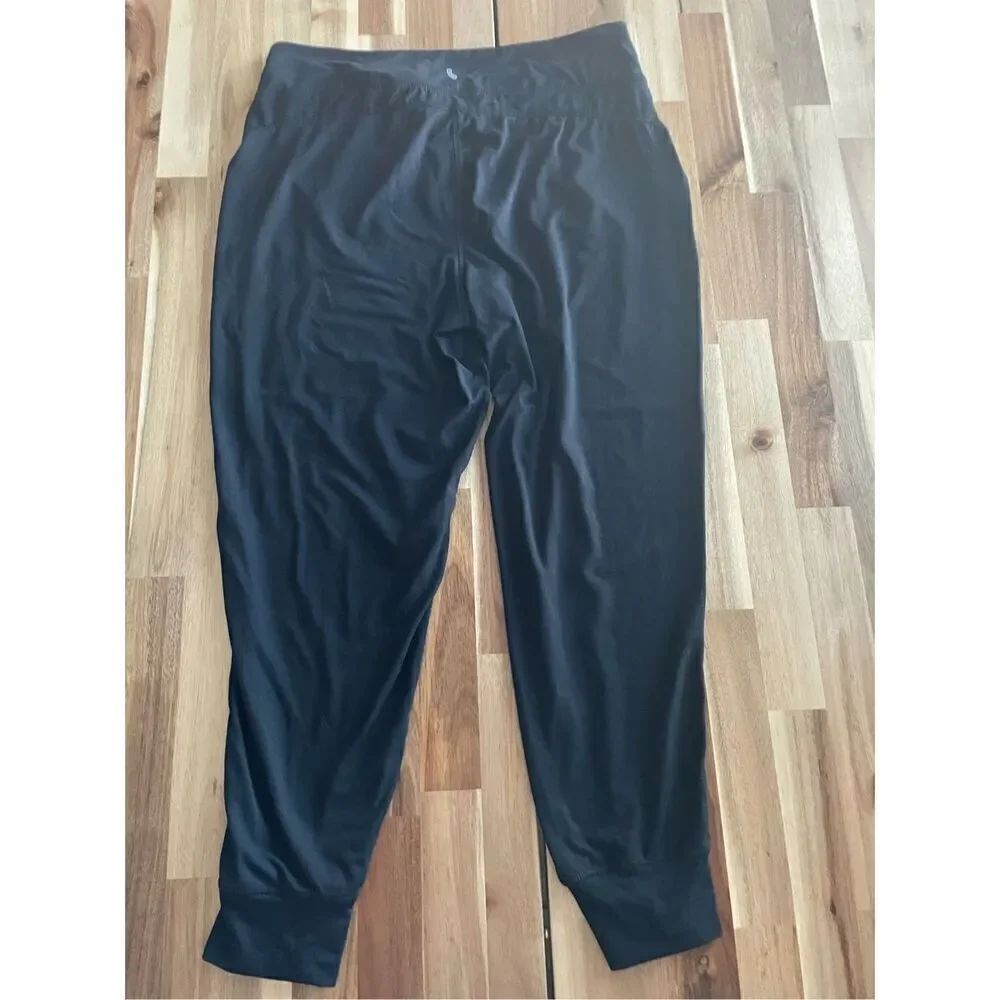 Lole’ Om Tech Joggers - Picture 4 of 7